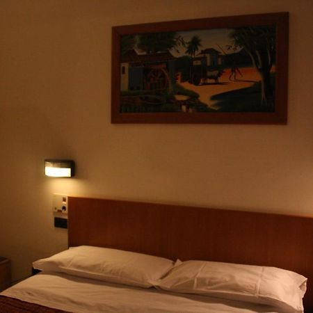 Hotel Paola Milano Esterno foto