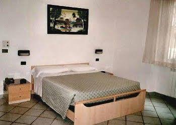 Hotel Paola Milano Esterno foto