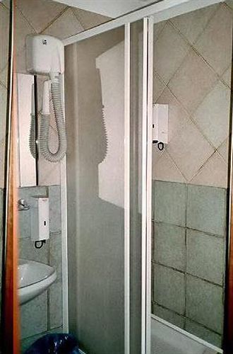 Hotel Paola Milano Esterno foto